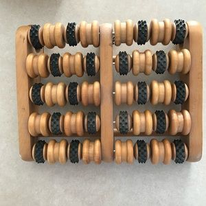 Wooden food massager